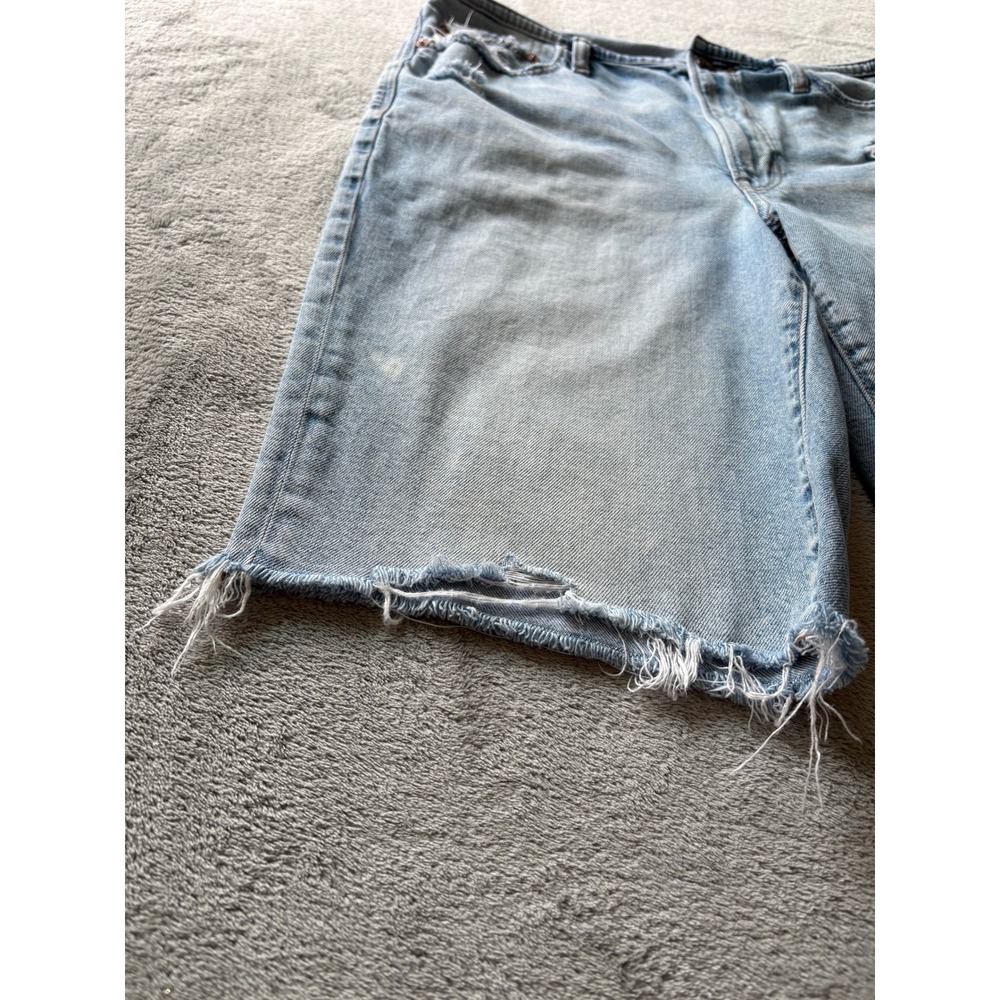 American Eagle Womens Denim Shorts 10 Light Blue Distressed Raw Hem Grunge 90s - Picture 5 of 15